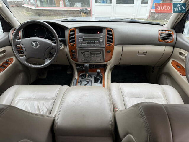 Сірий Тойота Ленд Крузер, об'ємом двигуна 4.66 л та пробігом 416 тис. км за 14900 $, фото 19 на Automoto.ua