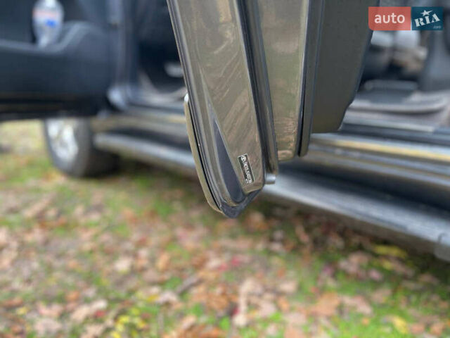 Серый Тойота Ленд Крузер, объемом двигателя 4.7 л и пробегом 352 тыс. км за 21600 $, фото 38 на Automoto.ua