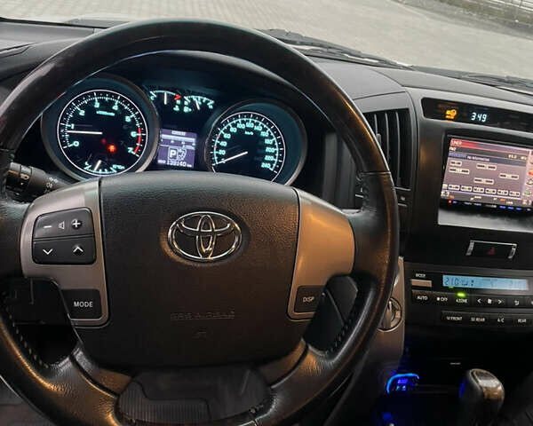 Сірий Тойота Ленд Крузер, об'ємом двигуна 4.7 л та пробігом 139 тис. км за 33500 $, фото 10 на Automoto.ua