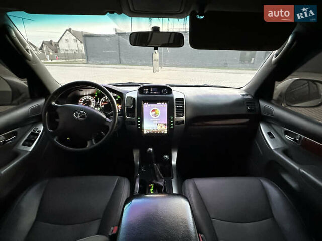 Сірий Тойота Ленд Крузер, об'ємом двигуна 3.96 л та пробігом 280 тис. км за 13900 $, фото 27 на Automoto.ua