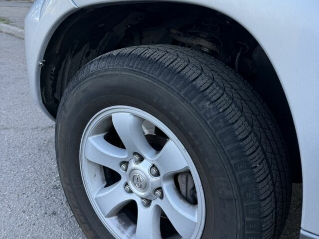 Серый Тойота Ленд Крузер, объемом двигателя 3 л и пробегом 274 тыс. км за 18300 $, фото 8 на Automoto.ua