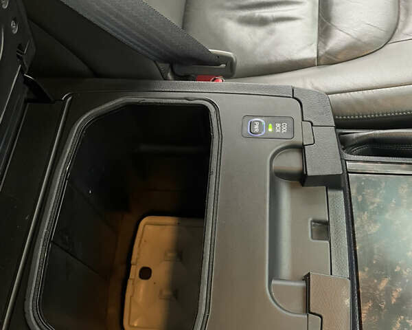 Сірий Тойота Ленд Крузер, об'ємом двигуна 4.7 л та пробігом 139 тис. км за 33500 $, фото 14 на Automoto.ua