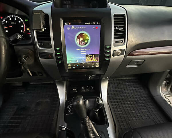 Сірий Тойота Ленд Крузер, об'ємом двигуна 3.96 л та пробігом 280 тис. км за 13900 $, фото 31 на Automoto.ua