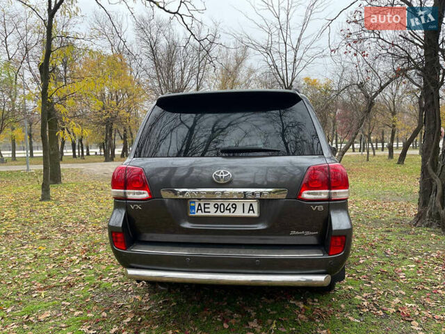 Серый Тойота Ленд Крузер, объемом двигателя 4.7 л и пробегом 352 тыс. км за 21600 $, фото 5 на Automoto.ua