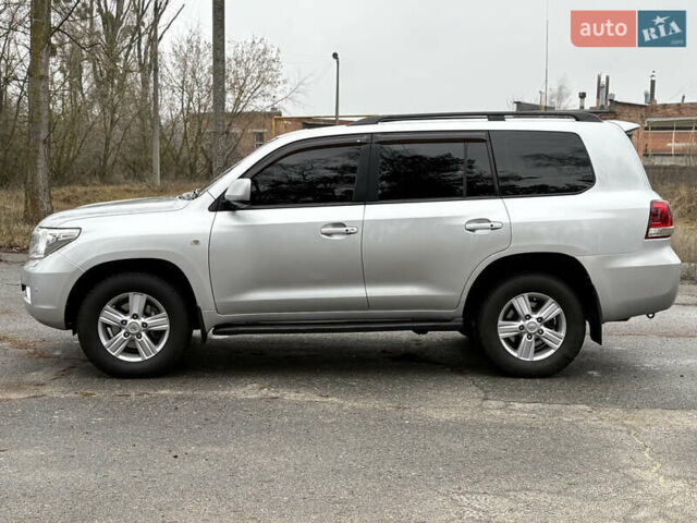 Сірий Тойота Ленд Крузер, об'ємом двигуна 4.7 л та пробігом 240 тис. км за 21800 $, фото 3 на Automoto.ua