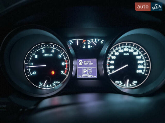 Сірий Тойота Ленд Крузер, об'ємом двигуна 4.66 л та пробігом 276 тис. км за 20500 $, фото 17 на Automoto.ua