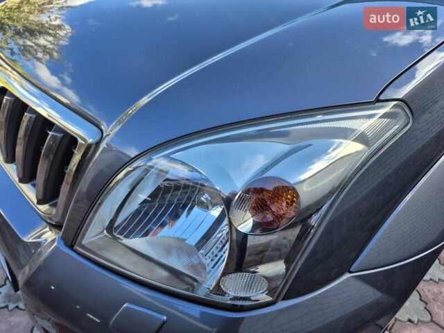 Серый Тойота Ленд Крузер, объемом двигателя 3.96 л и пробегом 139 тыс. км за 19500 $, фото 19 на Automoto.ua