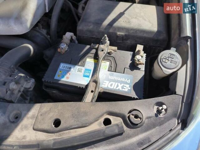 Серый Тойота Ленд Крузер, объемом двигателя 4.7 л и пробегом 199 тыс. км за 25500 $, фото 37 на Automoto.ua