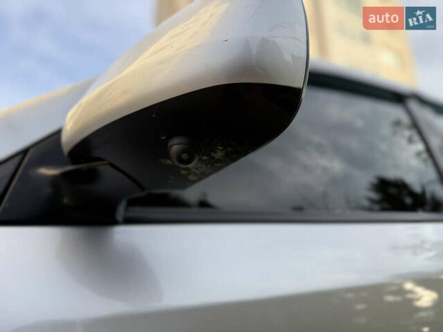 Серый Тойота Ленд Крузер, объемом двигателя 4.7 л и пробегом 305 тыс. км за 25500 $, фото 35 на Automoto.ua