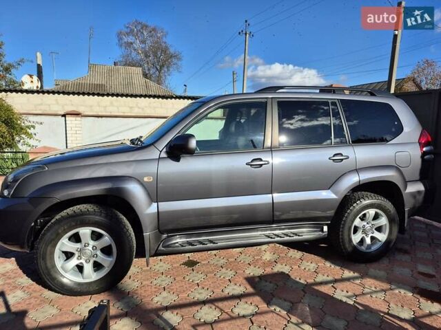 Серый Тойота Ленд Крузер, объемом двигателя 3.96 л и пробегом 139 тыс. км за 19500 $, фото 14 на Automoto.ua