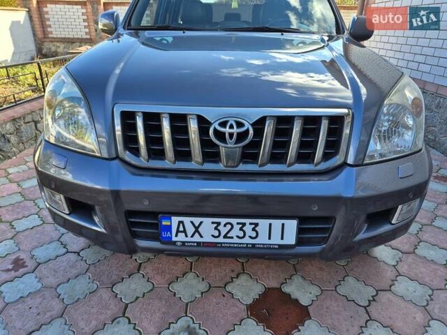 Серый Тойота Ленд Крузер, объемом двигателя 3.96 л и пробегом 139 тыс. км за 19500 $, фото 26 на Automoto.ua