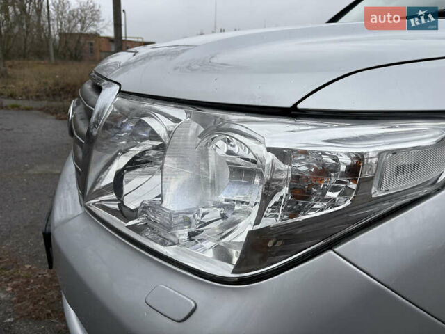 Сірий Тойота Ленд Крузер, об'ємом двигуна 4.7 л та пробігом 240 тис. км за 21800 $, фото 9 на Automoto.ua