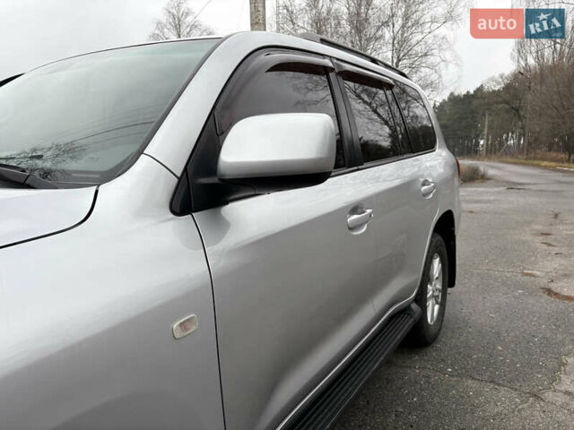 Сірий Тойота Ленд Крузер, об'ємом двигуна 4.7 л та пробігом 240 тис. км за 21800 $, фото 10 на Automoto.ua