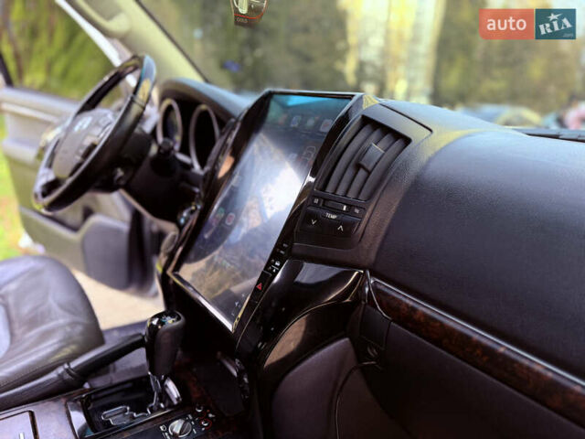 Серый Тойота Ленд Крузер, объемом двигателя 4.7 л и пробегом 305 тыс. км за 25500 $, фото 72 на Automoto.ua