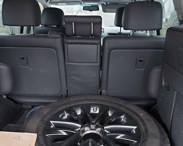 Серый Тойота Ленд Крузер, объемом двигателя 4.46 л и пробегом 199 тыс. км за 29000 $, фото 13 на Automoto.ua