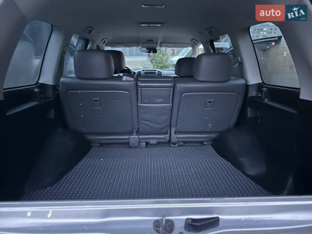 Сірий Тойота Ленд Крузер, об'ємом двигуна 4.66 л та пробігом 276 тис. км за 20500 $, фото 11 на Automoto.ua