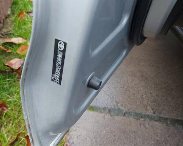 Серый Тойота Ленд Крузер, объемом двигателя 4.46 л и пробегом 199 тыс. км за 29000 $, фото 22 на Automoto.ua