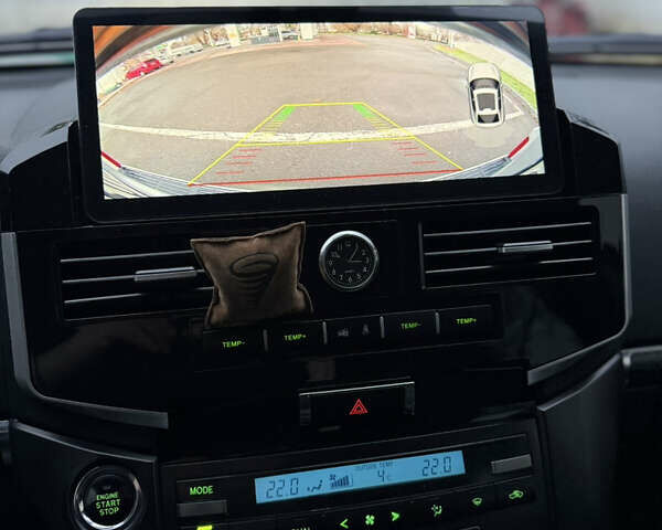 Серый Тойота Ленд Крузер, объемом двигателя 4.46 л и пробегом 310 тыс. км за 24200 $, фото 14 на Automoto.ua