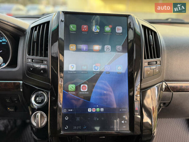 Серый Тойота Ленд Крузер, объемом двигателя 4.7 л и пробегом 305 тыс. км за 25500 $, фото 62 на Automoto.ua