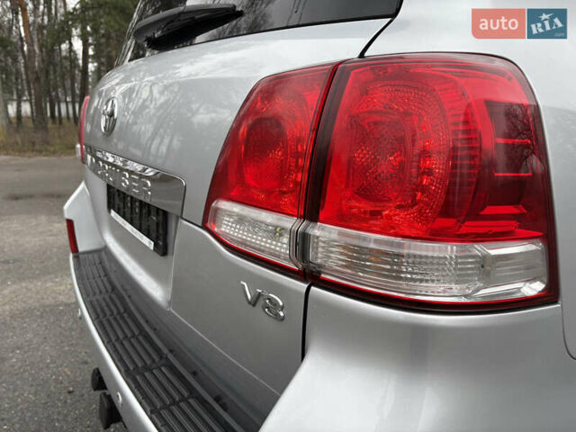 Сірий Тойота Ленд Крузер, об'ємом двигуна 4.7 л та пробігом 240 тис. км за 21800 $, фото 13 на Automoto.ua