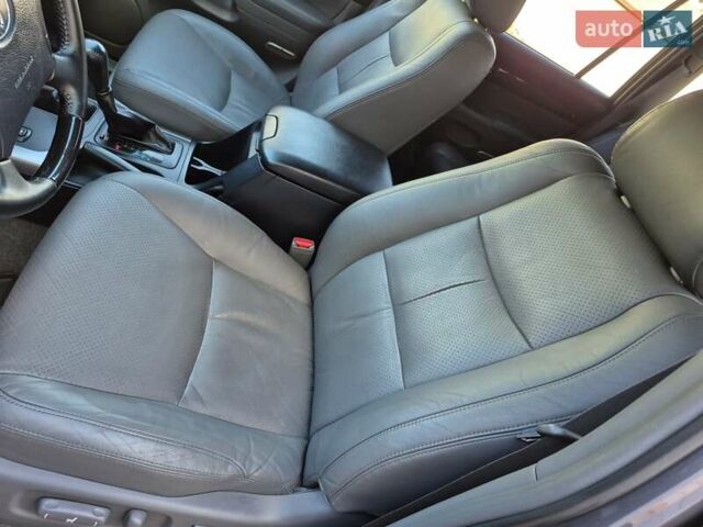 Серый Тойота Ленд Крузер, объемом двигателя 3.96 л и пробегом 139 тыс. км за 19500 $, фото 60 на Automoto.ua