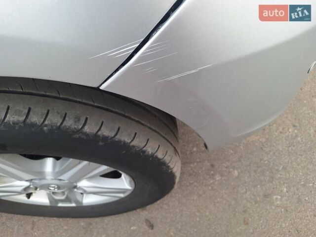 Сірий Тойота Ленд Крузер, об'ємом двигуна 4.7 л та пробігом 278 тис. км за 20500 $, фото 3 на Automoto.ua