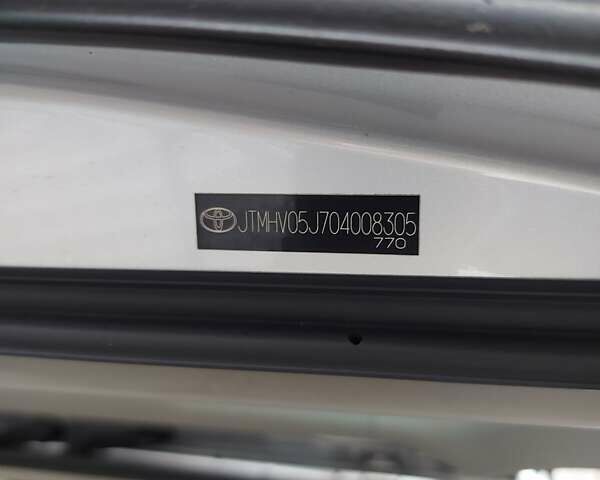 Серый Тойота Ленд Крузер, объемом двигателя 4.46 л и пробегом 199 тыс. км за 29000 $, фото 25 на Automoto.ua