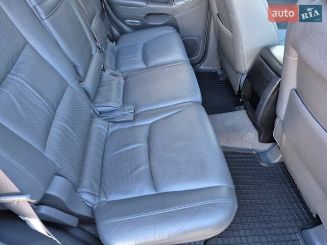 Серый Тойота Ленд Крузер, объемом двигателя 3.96 л и пробегом 139 тыс. км за 19500 $, фото 42 на Automoto.ua