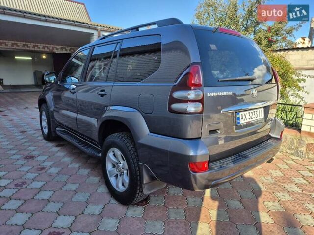 Серый Тойота Ленд Крузер, объемом двигателя 3.96 л и пробегом 139 тыс. км за 19500 $, фото 17 на Automoto.ua