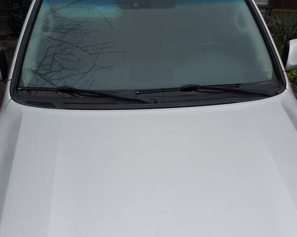 Серый Тойота Ленд Крузер, объемом двигателя 4.46 л и пробегом 199 тыс. км за 29000 $, фото 5 на Automoto.ua