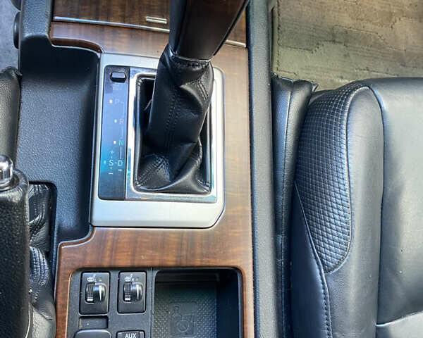 Сірий Тойота Ленд Крузер, об'ємом двигуна 2.98 л та пробігом 225 тис. км за 22700 $, фото 12 на Automoto.ua