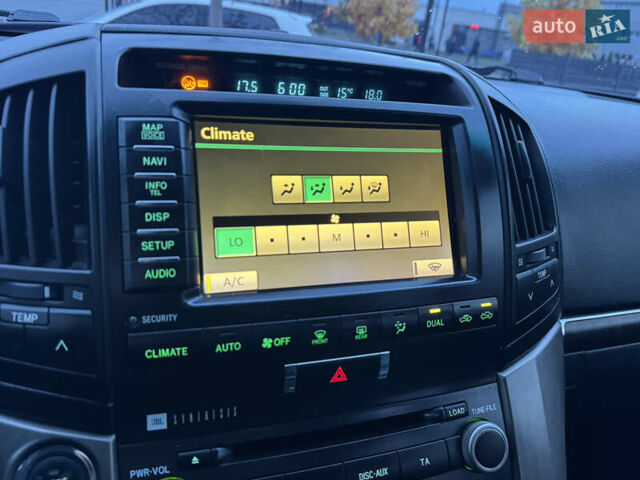 Серый Тойота Ленд Крузер, объемом двигателя 4.5 л и пробегом 275 тыс. км за 26900 $, фото 73 на Automoto.ua