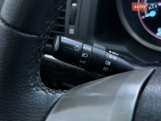 Серый Тойота Ленд Крузер, объемом двигателя 4.5 л и пробегом 285 тыс. км за 25900 $, фото 43 на Automoto.ua