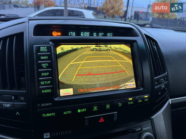 Серый Тойота Ленд Крузер, объемом двигателя 4.5 л и пробегом 275 тыс. км за 26900 $, фото 72 на Automoto.ua