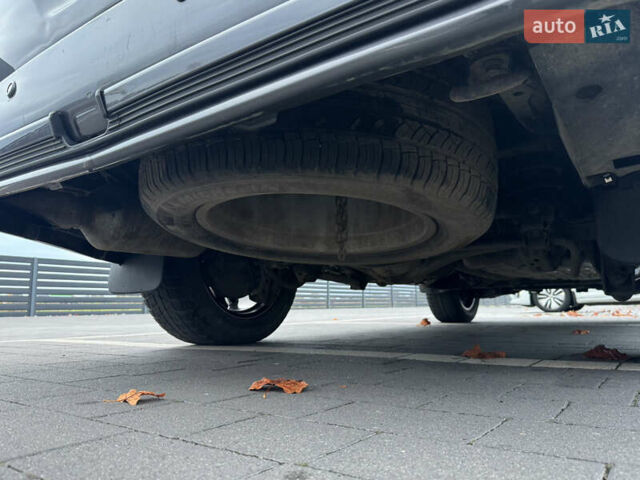 Серый Тойота Ленд Крузер, объемом двигателя 4.5 л и пробегом 285 тыс. км за 25900 $, фото 58 на Automoto.ua