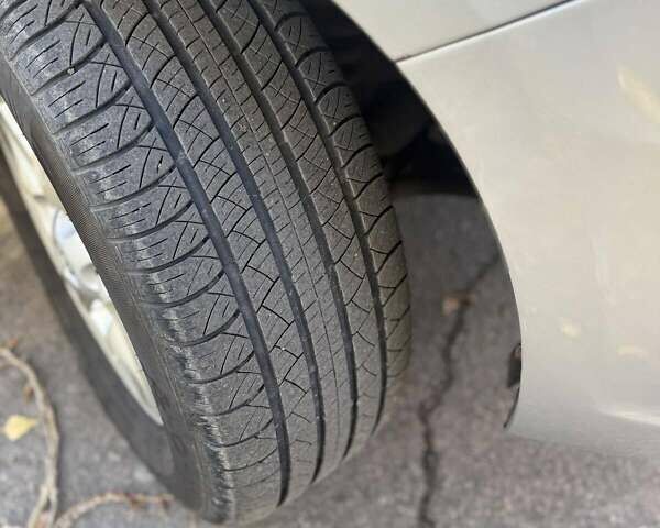 Серый Тойота Ленд Крузер, объемом двигателя 4.5 л и пробегом 195 тыс. км за 25000 $, фото 12 на Automoto.ua