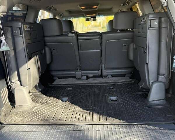 Серый Тойота Ленд Крузер, объемом двигателя 4.5 л и пробегом 195 тыс. км за 25000 $, фото 25 на Automoto.ua