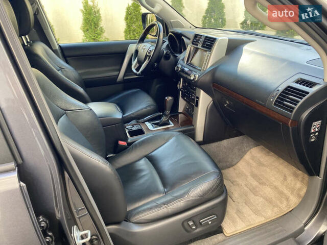 Сірий Тойота Ленд Крузер, об'ємом двигуна 2.98 л та пробігом 225 тис. км за 22700 $, фото 8 на Automoto.ua