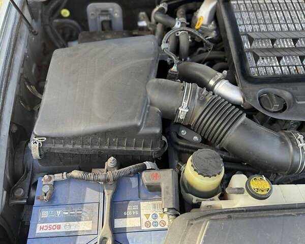 Серый Тойота Ленд Крузер, объемом двигателя 4.5 л и пробегом 195 тыс. км за 25000 $, фото 14 на Automoto.ua