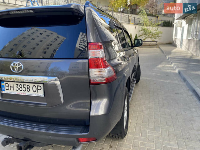 Сірий Тойота Ленд Крузер, об'ємом двигуна 2.98 л та пробігом 225 тис. км за 22700 $, фото 6 на Automoto.ua