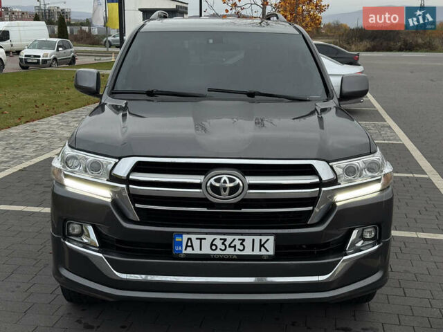 Сірий Тойота Ленд Крузер, об'ємом двигуна 4.5 л та пробігом 280 тис. км за 24900 $, фото 15 на Automoto.ua