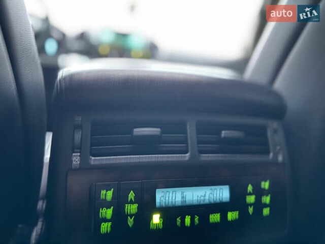 Серый Тойота Ленд Крузер, объемом двигателя 4.5 л и пробегом 280 тыс. км за 32500 $, фото 54 на Automoto.ua