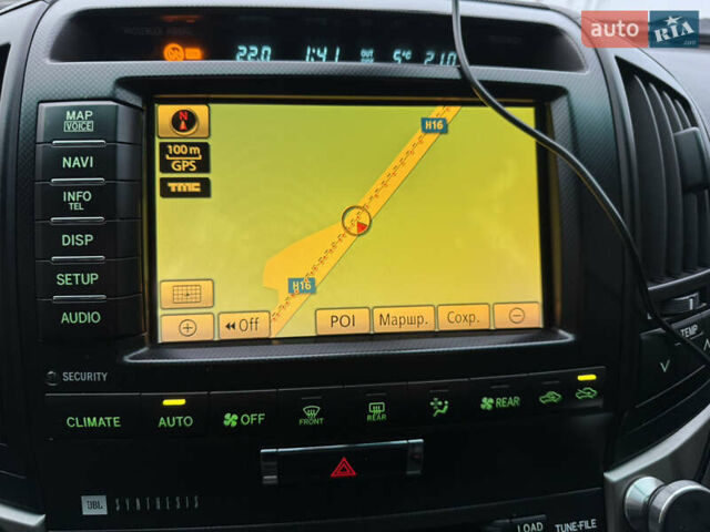 Серый Тойота Ленд Крузер, объемом двигателя 4.5 л и пробегом 280 тыс. км за 32500 $, фото 35 на Automoto.ua