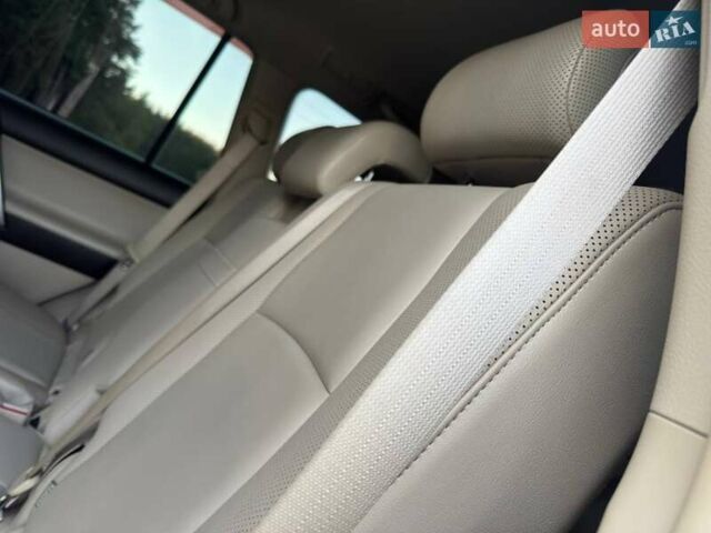 Сірий Тойота Ленд Крузер, об'ємом двигуна 4 л та пробігом 191 тис. км за 21000 $, фото 38 на Automoto.ua