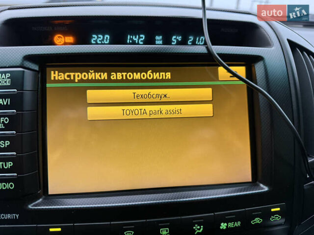 Серый Тойота Ленд Крузер, объемом двигателя 4.5 л и пробегом 280 тыс. км за 32500 $, фото 40 на Automoto.ua