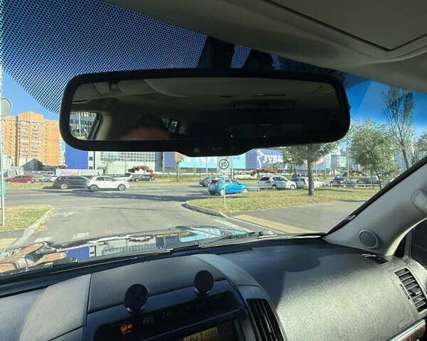 Серый Тойота Ленд Крузер, объемом двигателя 4.46 л и пробегом 267 тыс. км за 31500 $, фото 17 на Automoto.ua