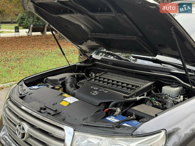 Сірий Тойота Ленд Крузер, об'ємом двигуна 0 л та пробігом 280 тис. км за 22900 $, фото 14 на Automoto.ua