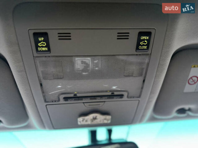 Серый Тойота Ленд Крузер, объемом двигателя 4.5 л и пробегом 280 тыс. км за 32500 $, фото 44 на Automoto.ua