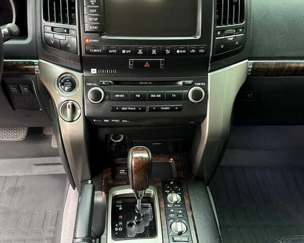 Сірий Тойота Ленд Крузер, об'ємом двигуна 0 л та пробігом 280 тис. км за 22900 $, фото 10 на Automoto.ua