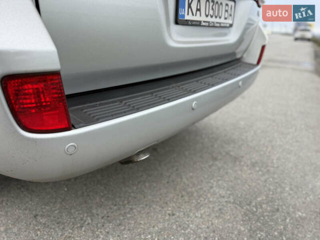 Серый Тойота Ленд Крузер, объемом двигателя 4.5 л и пробегом 280 тыс. км за 32500 $, фото 78 на Automoto.ua